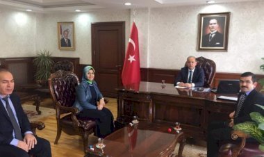 Başkan Turançiftçi Etimesgut Kaymakamı İzzettin Sevgili’yi Ziyaret Etti