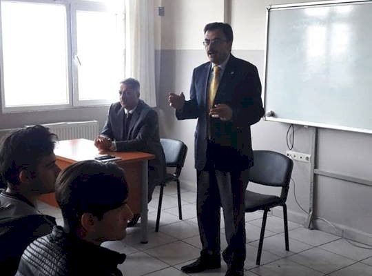 Dörtyol SGM Müdürü Dönmez'den Dörtyol Anadolu İmam Hatip Lisesi'ne ziyaret
