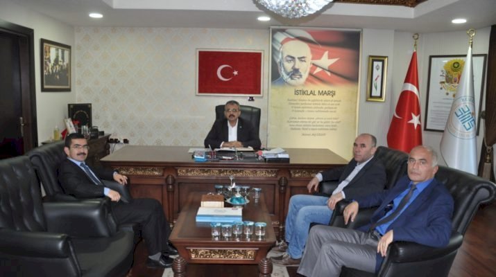 BÜRO MEMUR-SEN Başkanı Vecdi Yanbaz’ı Ziyaret