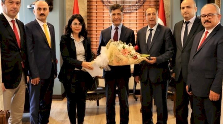 Personeline Başarı Belgesi Verilmesini Sağlayan Merkez Müdürüne Kınama Cezası