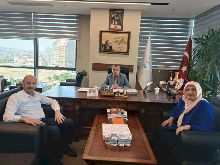 Toplu Görüşmeden sorumlu Memur-Sen Genel Bşk. Yrd. Sayın Hacı Bayram Tombul, Büro Memur-Sen Genel Başkan Yardımcıları Halil Küçükdevlet ve Mustafa Kahraman ile görüşüldü.