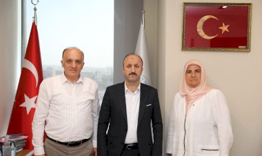 Büro Memur-Sen Genel Başkanı Yrd Sayın Mustafa KAHRAMAN'ı   ziyaret ettik.